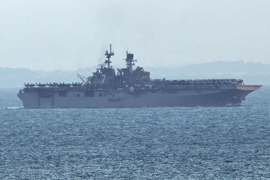 US Warship Carrying Marines Tracked Off Singapore Toward Middle East